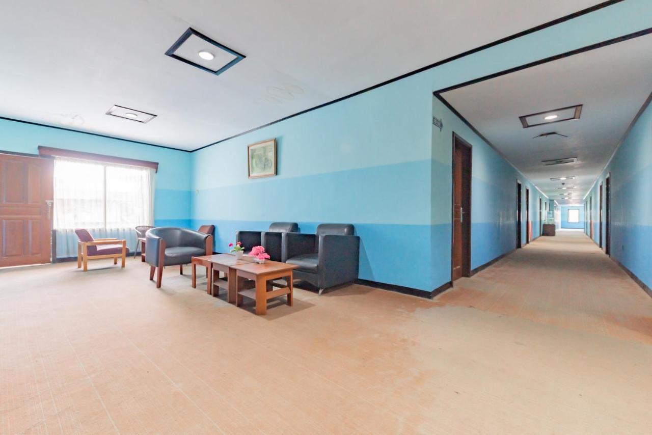 Reddoorz Near Plaza Balikpapan Hotel Exterior photo