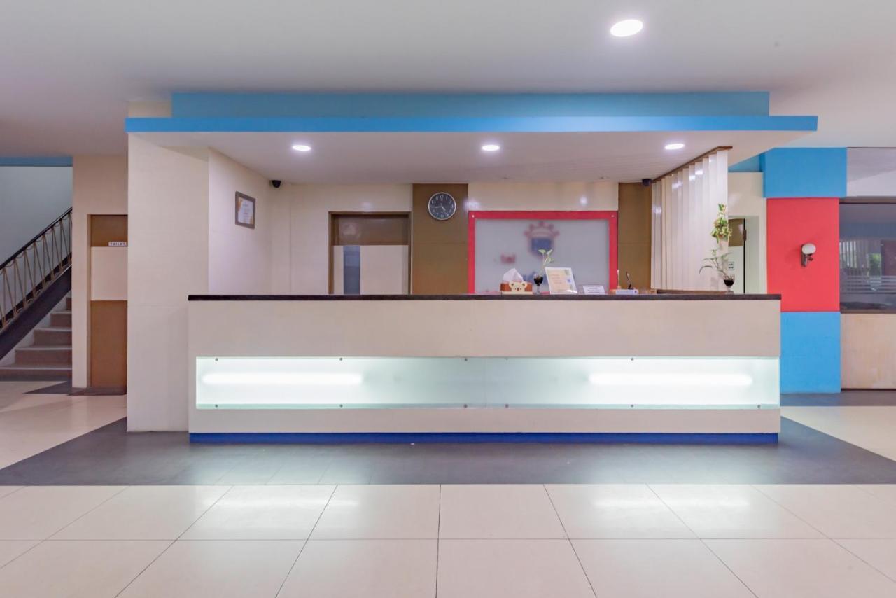 Reddoorz Near Plaza Balikpapan Hotel Exterior photo